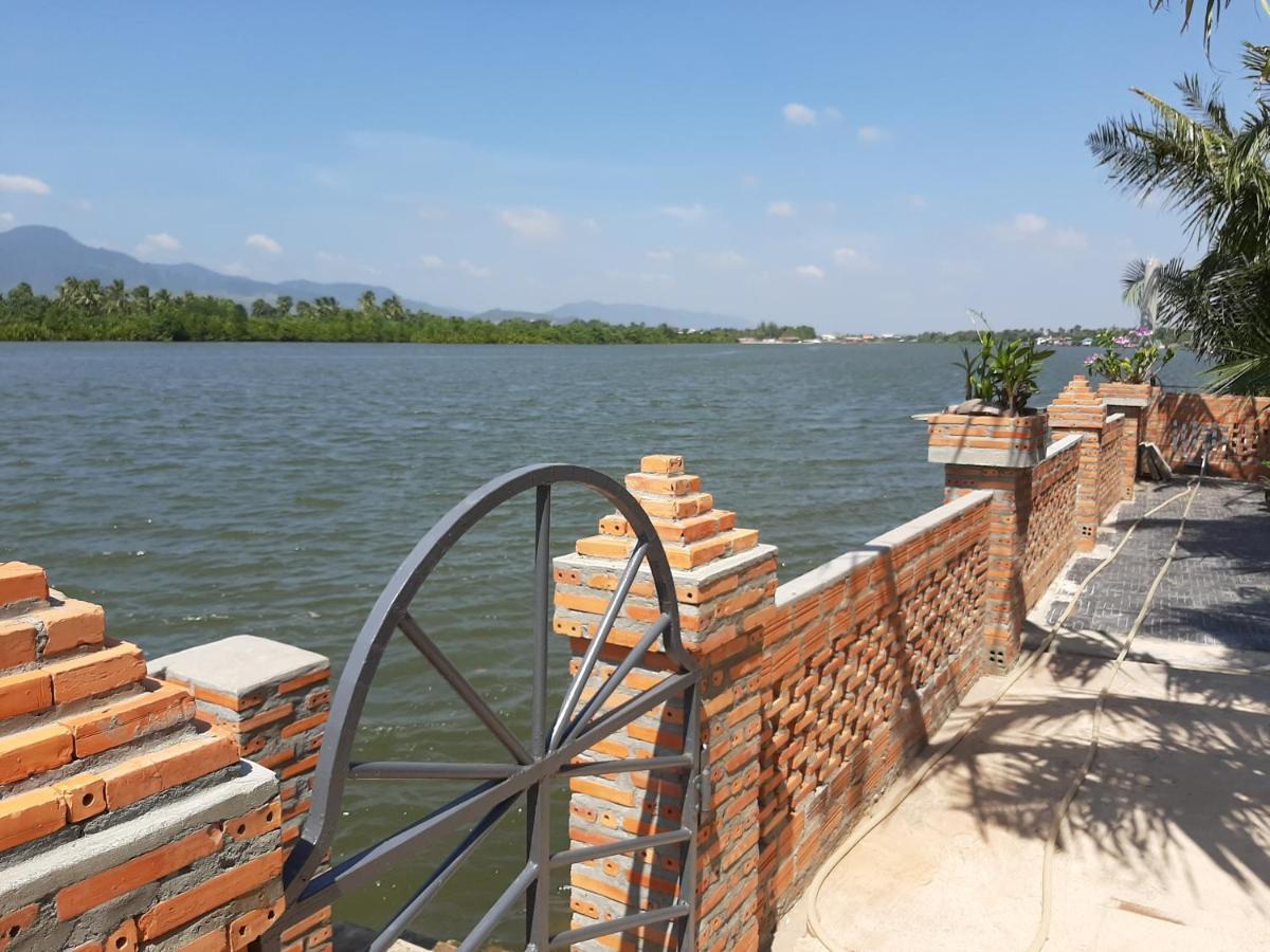 °HOTEL KAMPOT PATHWAYS RIVERSIDE BUNGALOWS KAMPOT (Camboja) | BOOKED